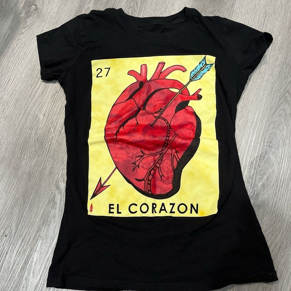 Frida Kahlo corazon heart shirt